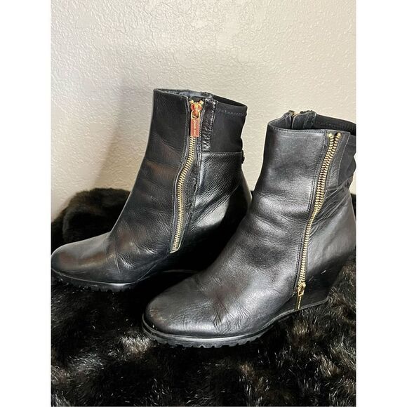 Michael kors black, leather wedge boot booties Aileen 8.5￼ - Picture 5 of 5